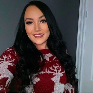 Meet your Posher, Abigail